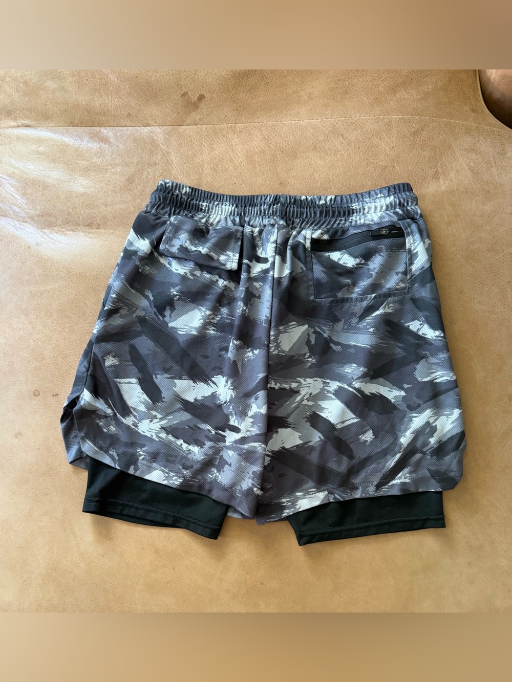 Men’s Gray/Black 2-in-1 Athletic Shorts Compression Liner Pockets Size L - Picture 3 of 6